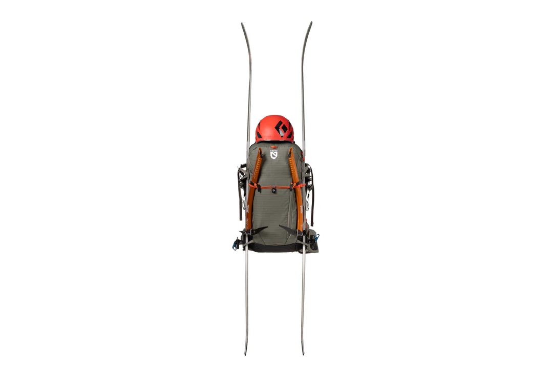 Persist™ Men's 30L Endless Promise® All-Adventure Backpack