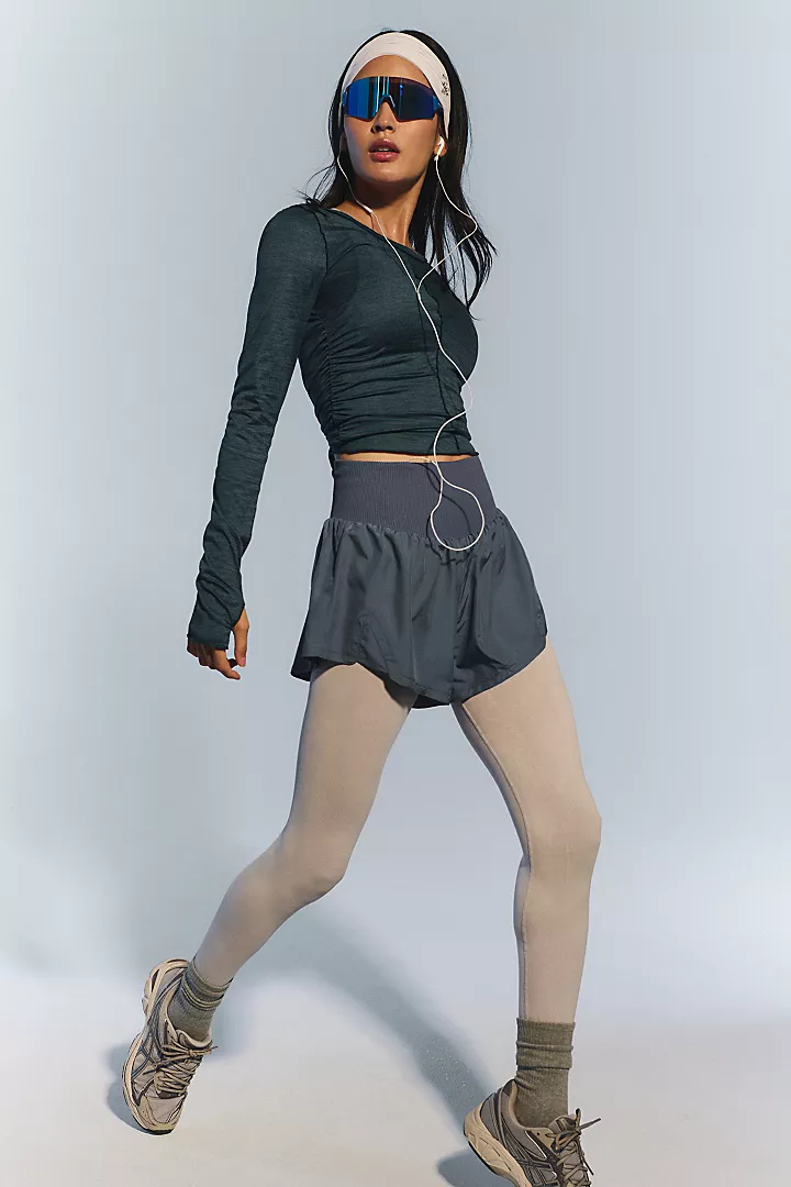 W's Carpe Diem Short