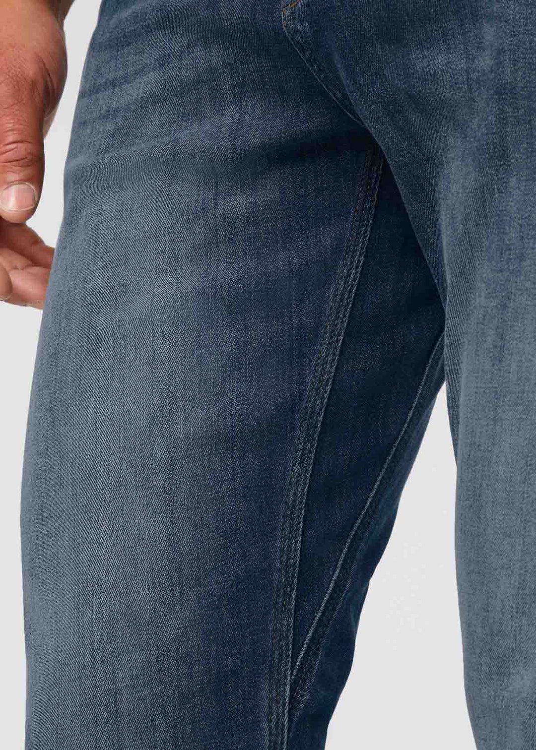 M's Performance Denim Relaxed Taper 32"