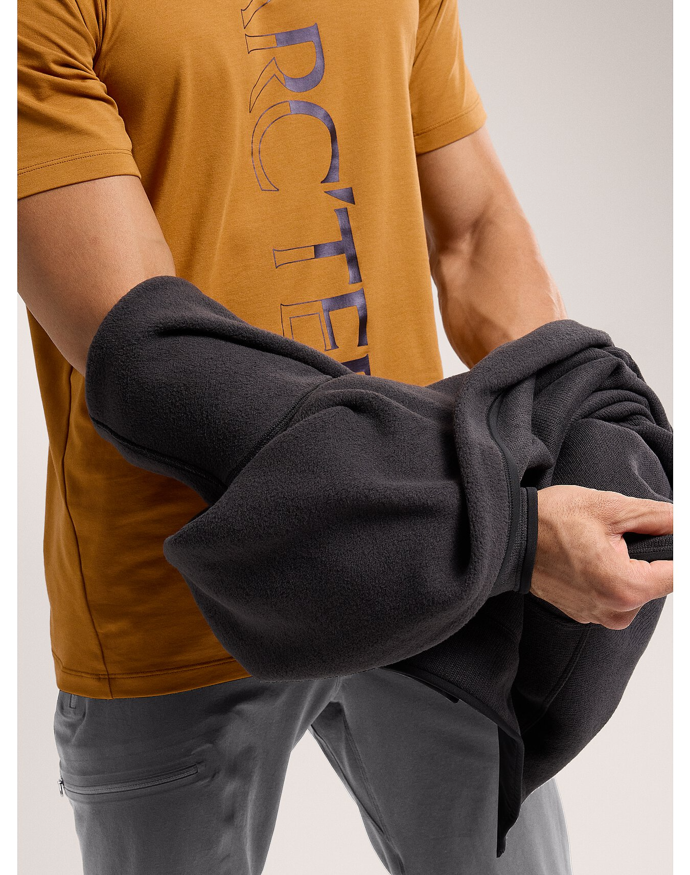 Covert 1/2 Zip Neck Men's